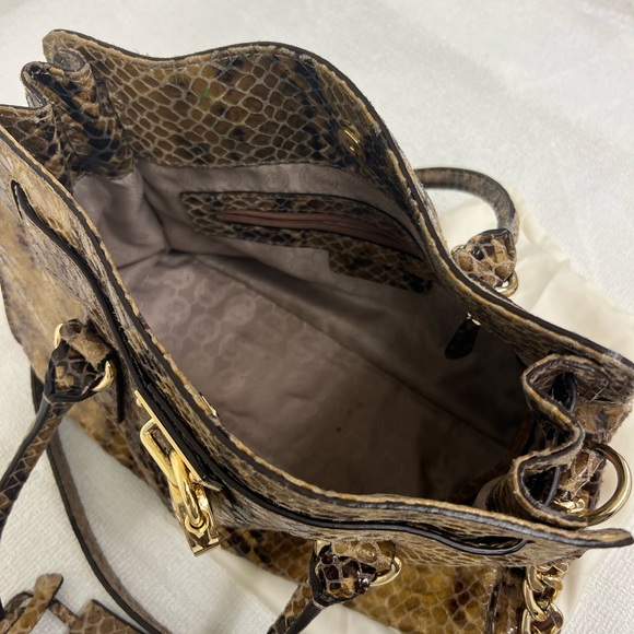 Michael kors purse - Picture 3 of 5